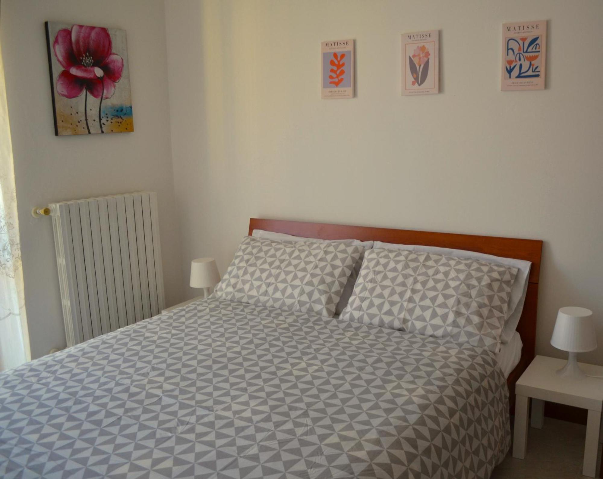La Dolce Vita - Appartamento Con Parcheggio Privato Vicino Al Centro E All'Ospedale 아스티 외부 사진
